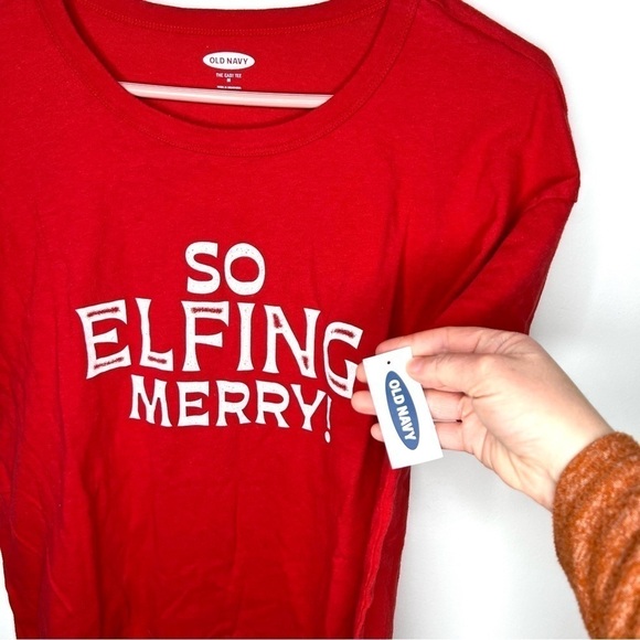 Old Navy So Elfing Merry Pun Funny Layering T-Shirt Short Sleeve Medium NWT - Picture 4 of 11